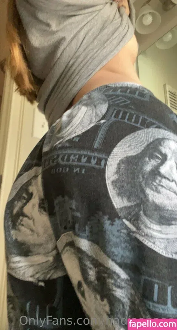 Nadiaabaee Onlyfans Photo Gallery 