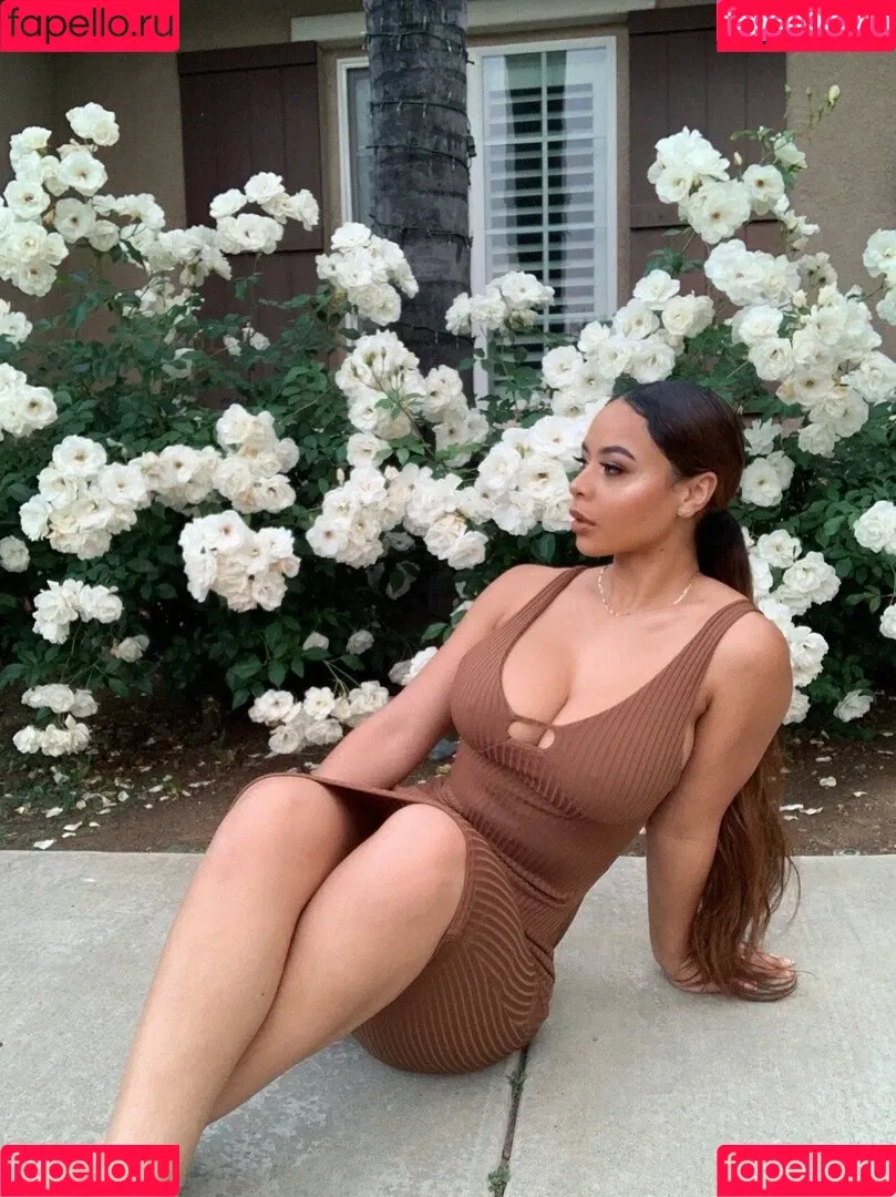 Crystal Westbrooks Onlyfans Photo Gallery 