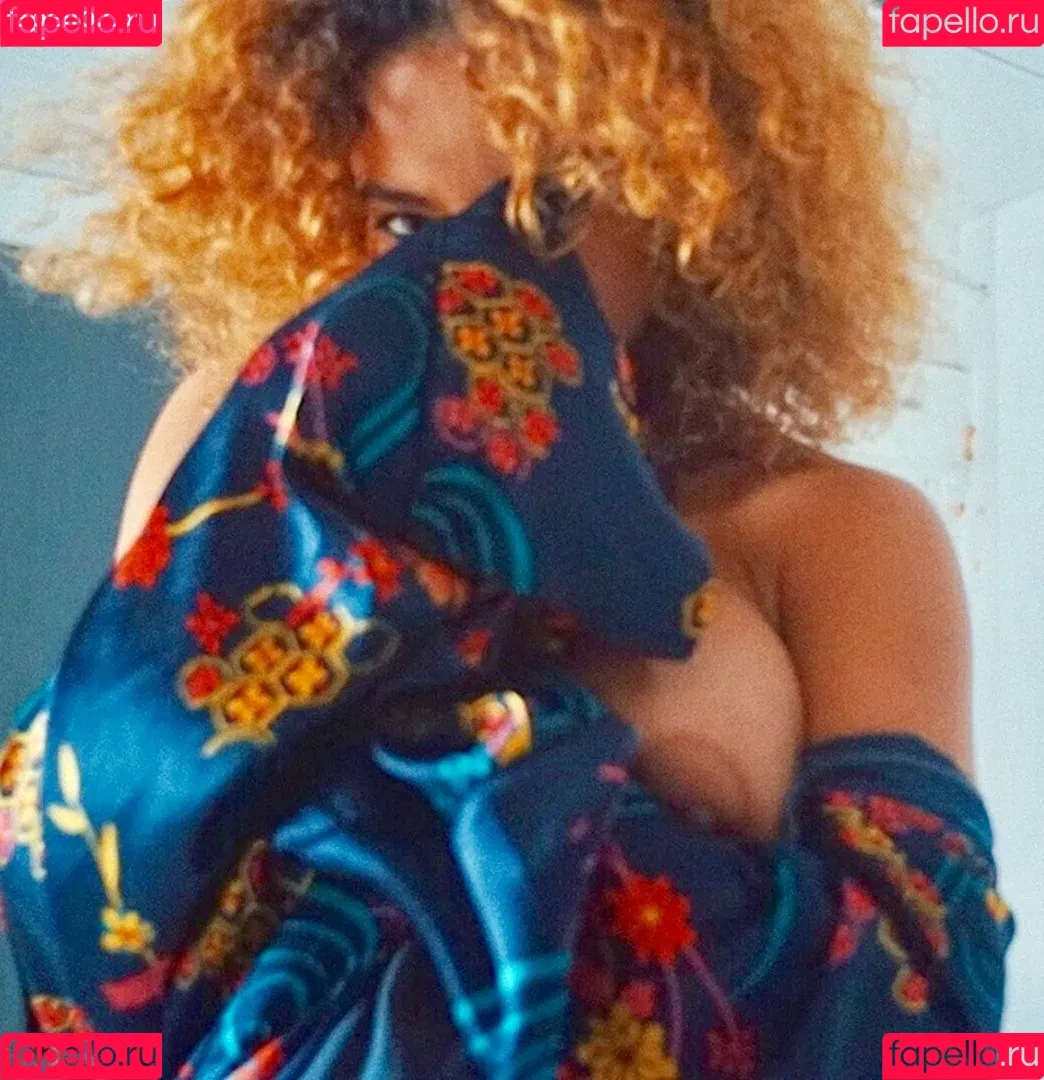 Crystal Westbrooks Onlyfans Photo Gallery 
