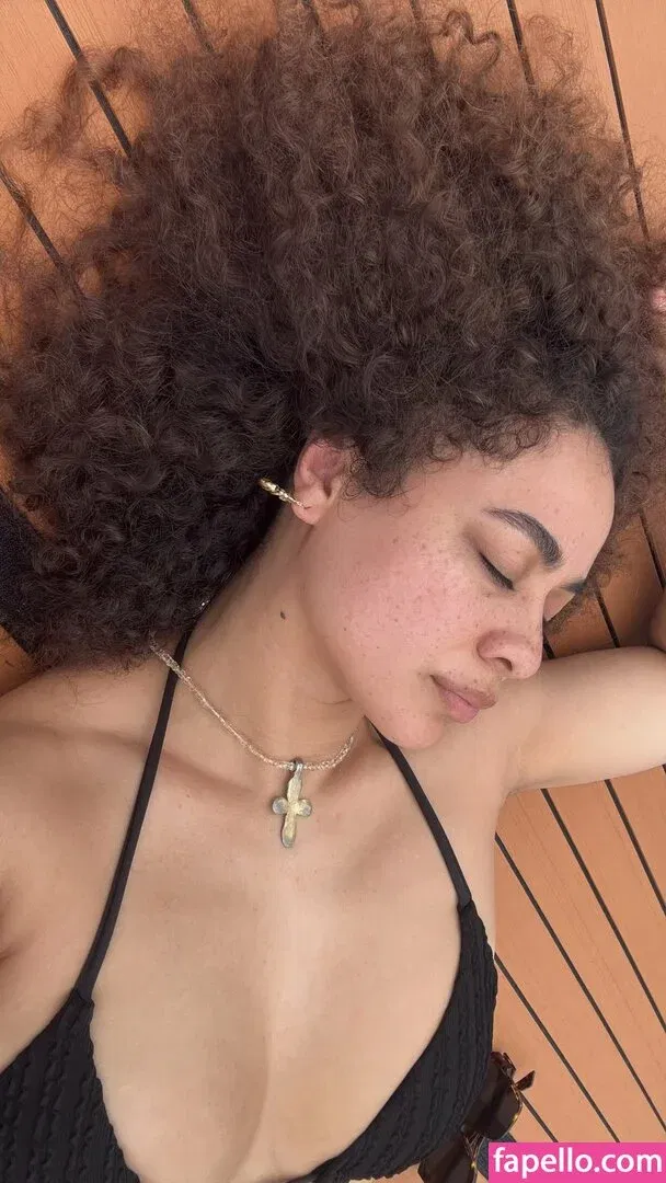 Crystal Westbrooks Onlyfans Photo Gallery 