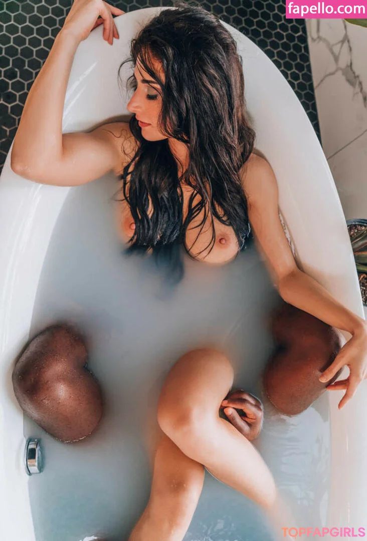 Vyness Lucero Onlyfans Photo Gallery 