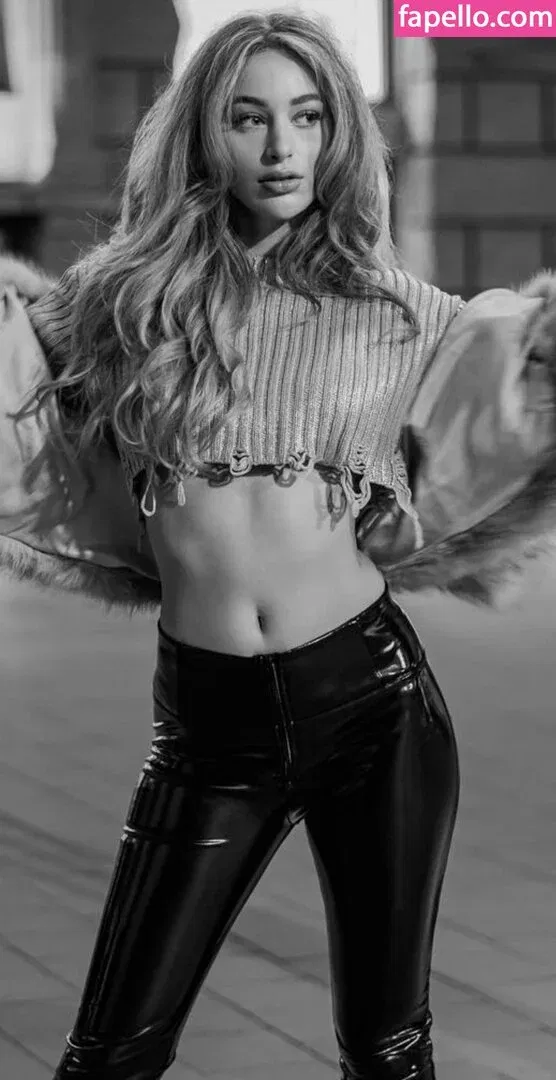 Gretathn Onlyfans Photo Gallery 