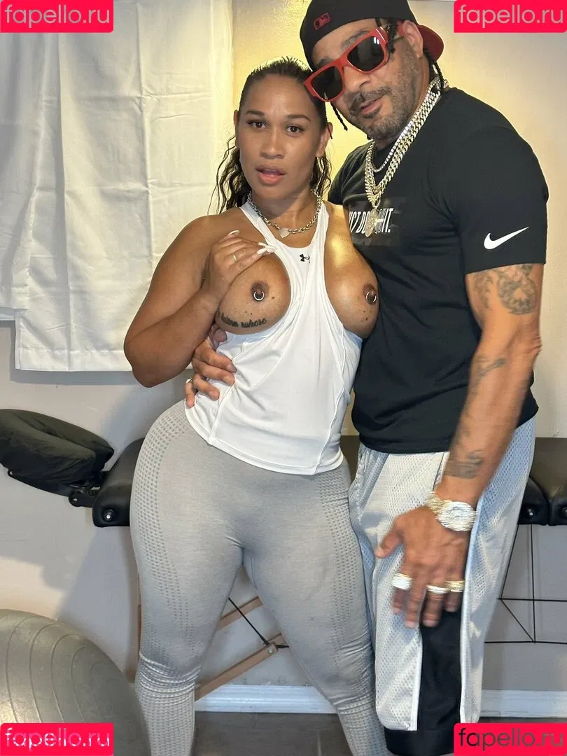 LaBellaDiablaX Onlyfans Photo Gallery 