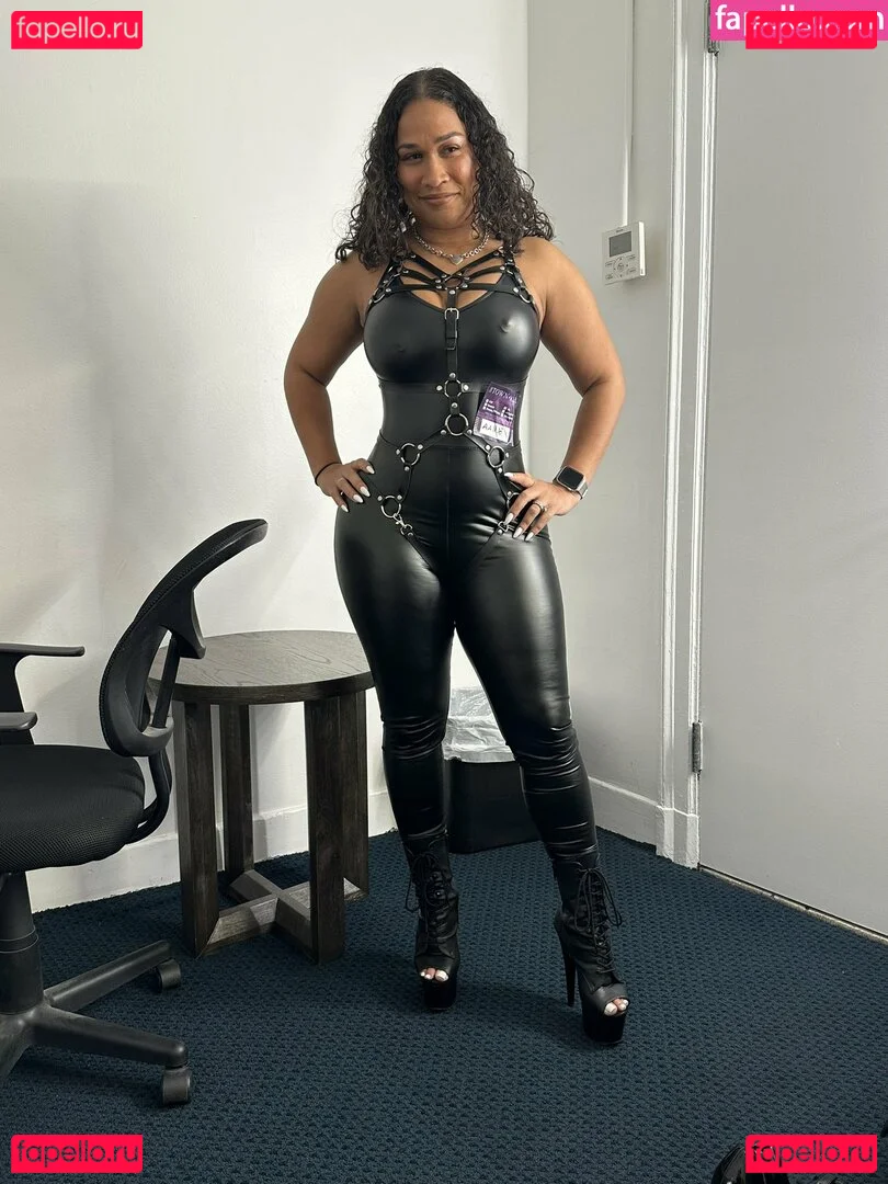 LaBellaDiablaX Onlyfans Photo Gallery 