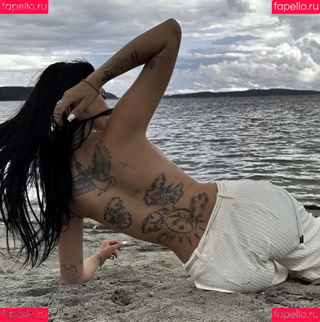Kathiyessir Onlyfans Photo Gallery 