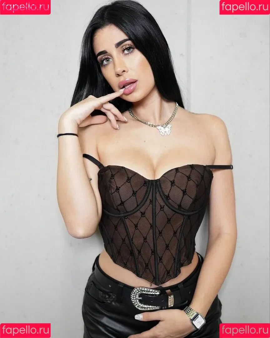 Kathiyessir Onlyfans Photo Gallery 