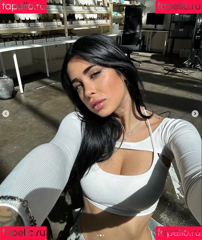 Kathiyessir Onlyfans Photo Gallery 