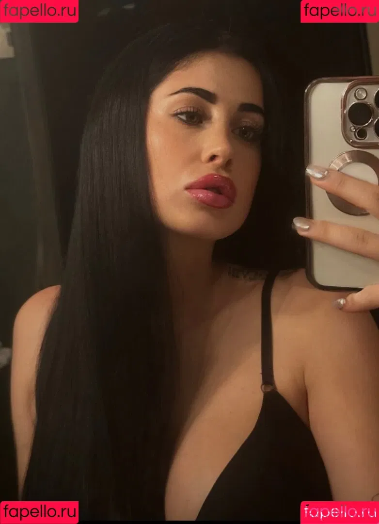 Kathiyessir Onlyfans Photo Gallery 