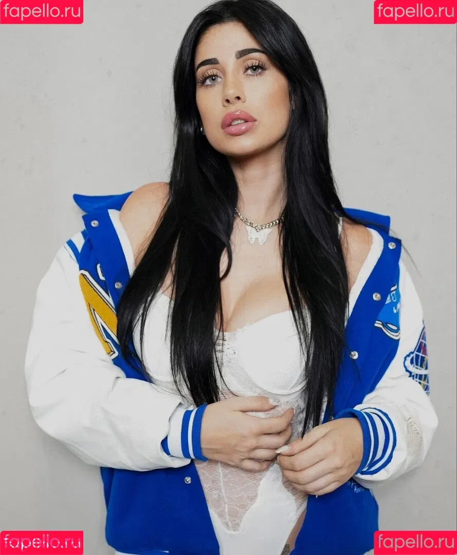 Kathiyessir Onlyfans Photo Gallery 