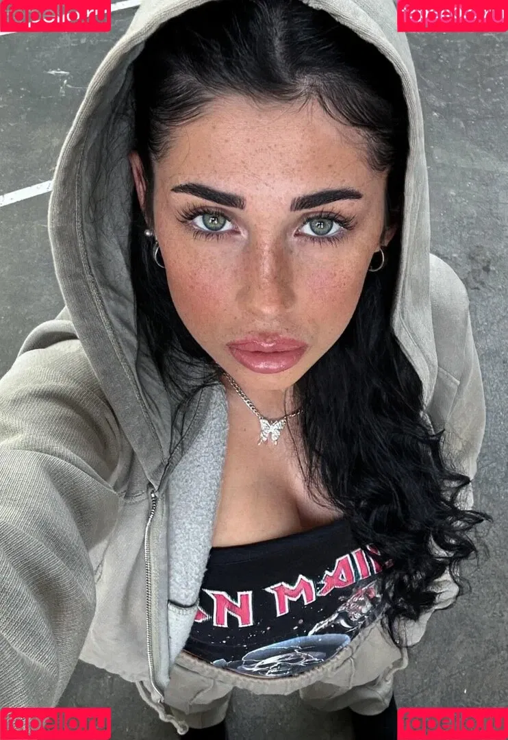 Kathiyessir Onlyfans Photo Gallery 