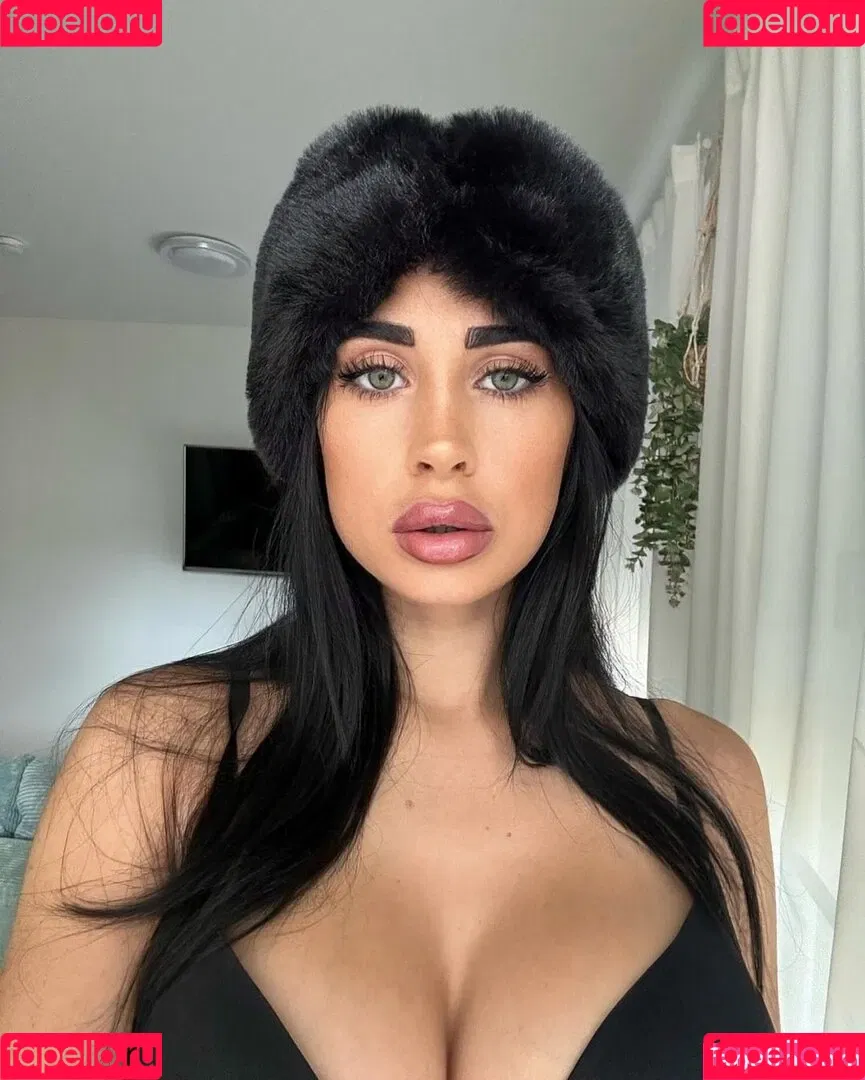 Kathiyessir Onlyfans Photo Gallery 