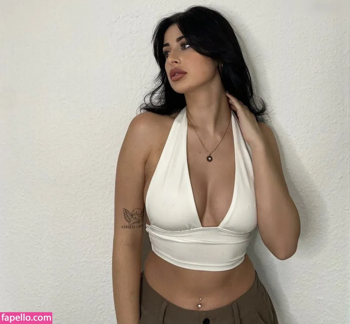 Kathiyessir Onlyfans Photo Gallery 