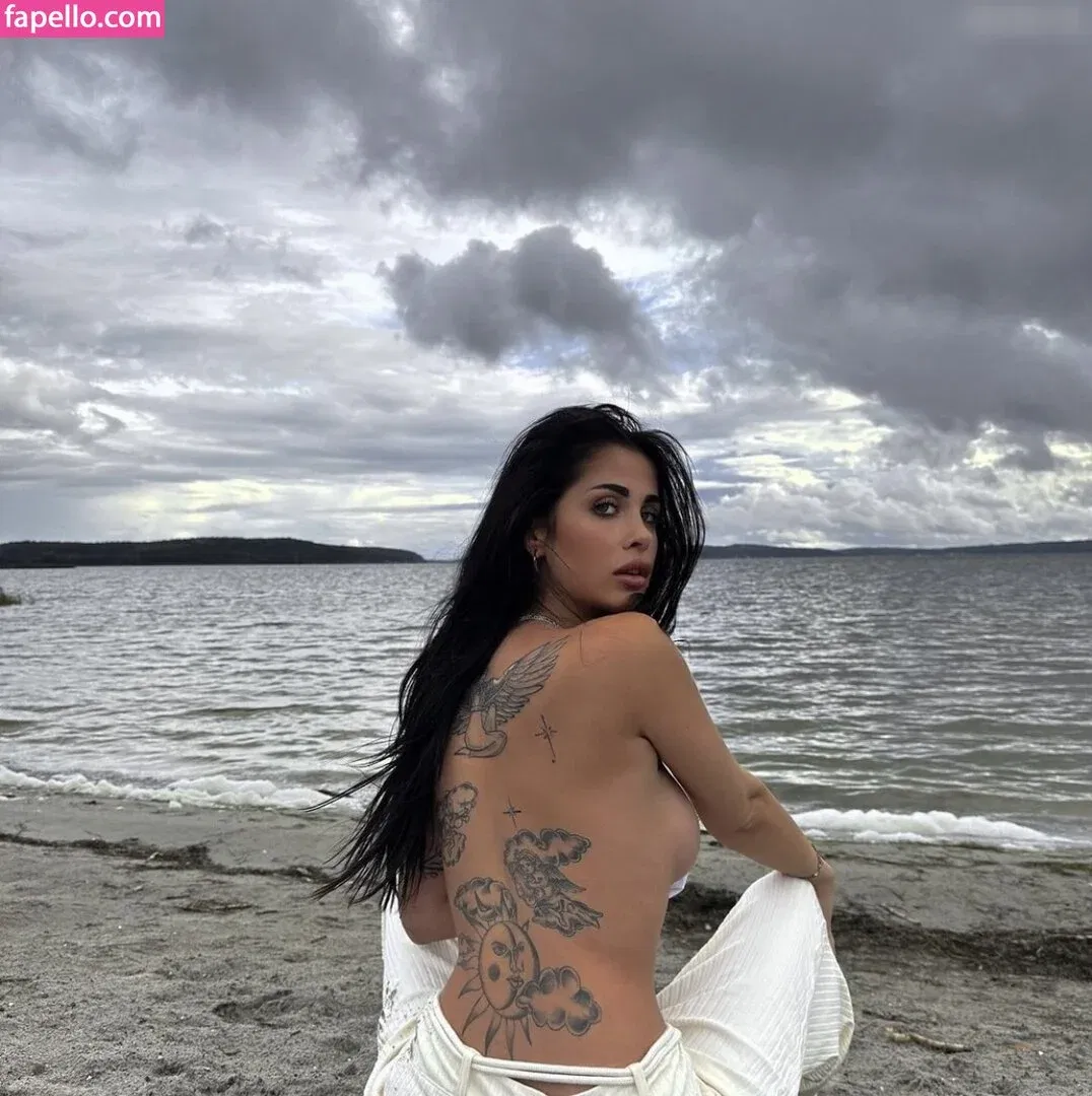 Kathiyessir Onlyfans Photo Gallery 