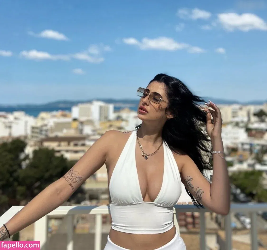 Kathiyessir Onlyfans Photo Gallery 