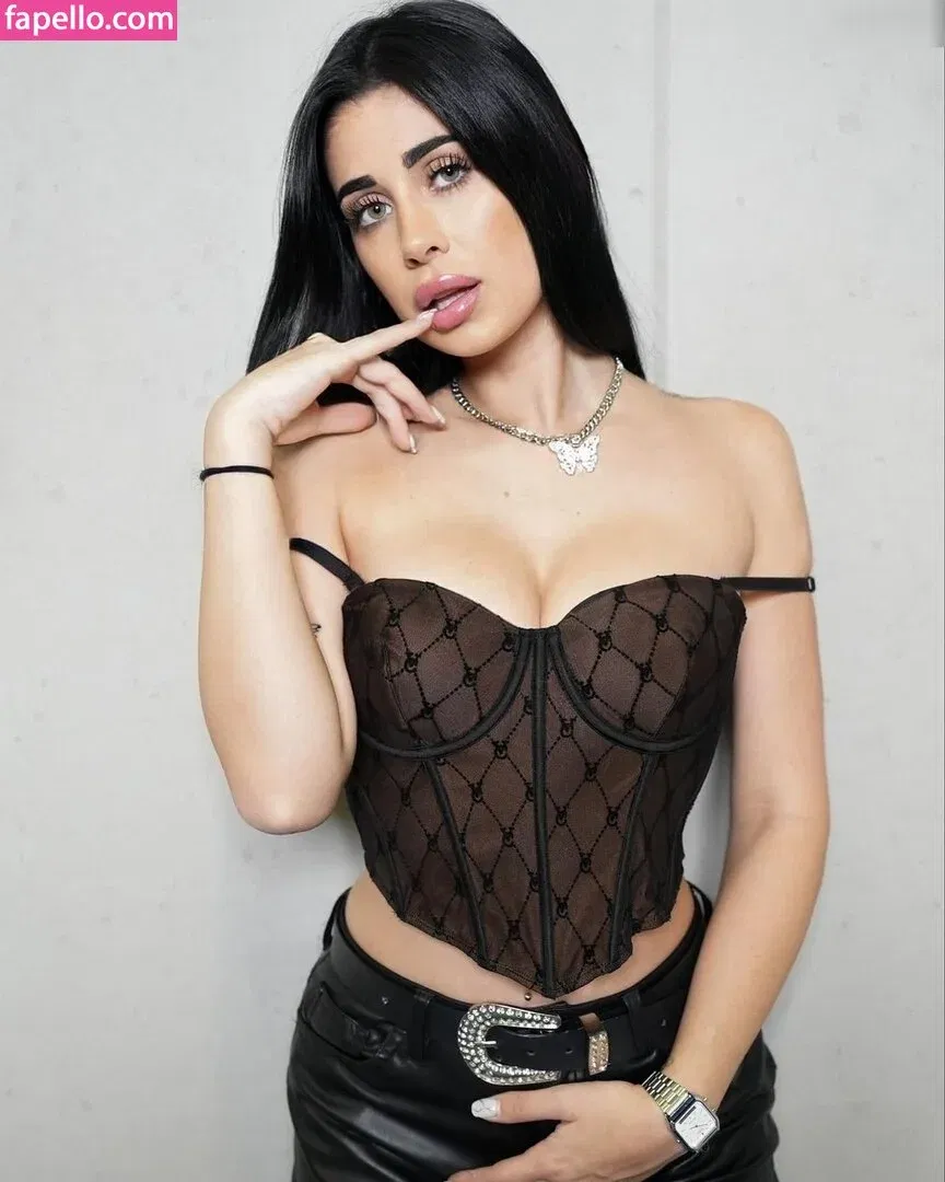 Kathiyessir Onlyfans Photo Gallery 