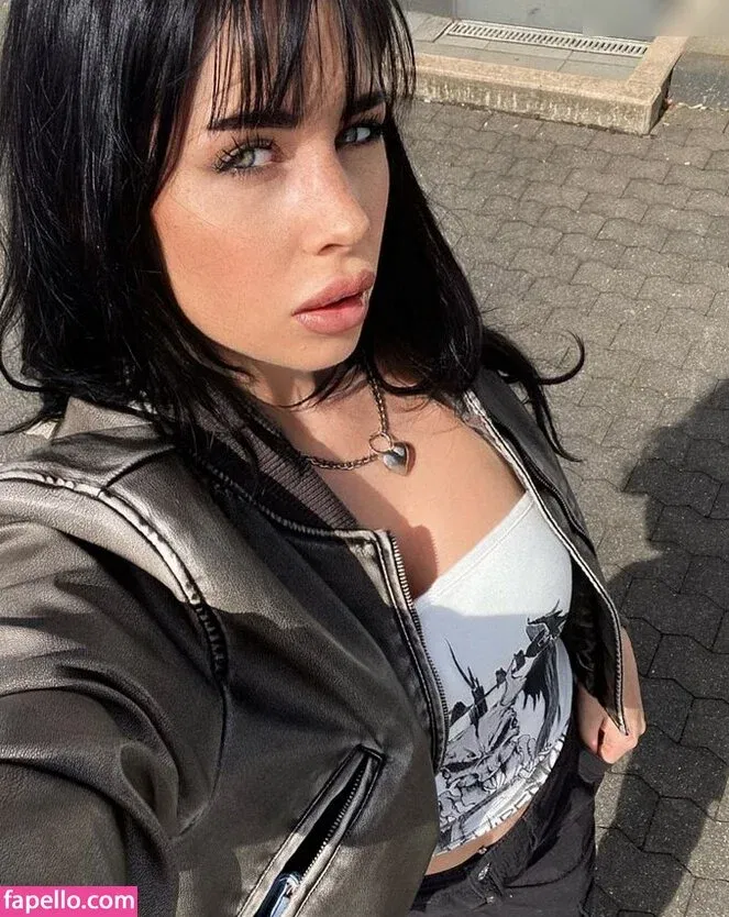 Kathiyessir Onlyfans Photo Gallery 