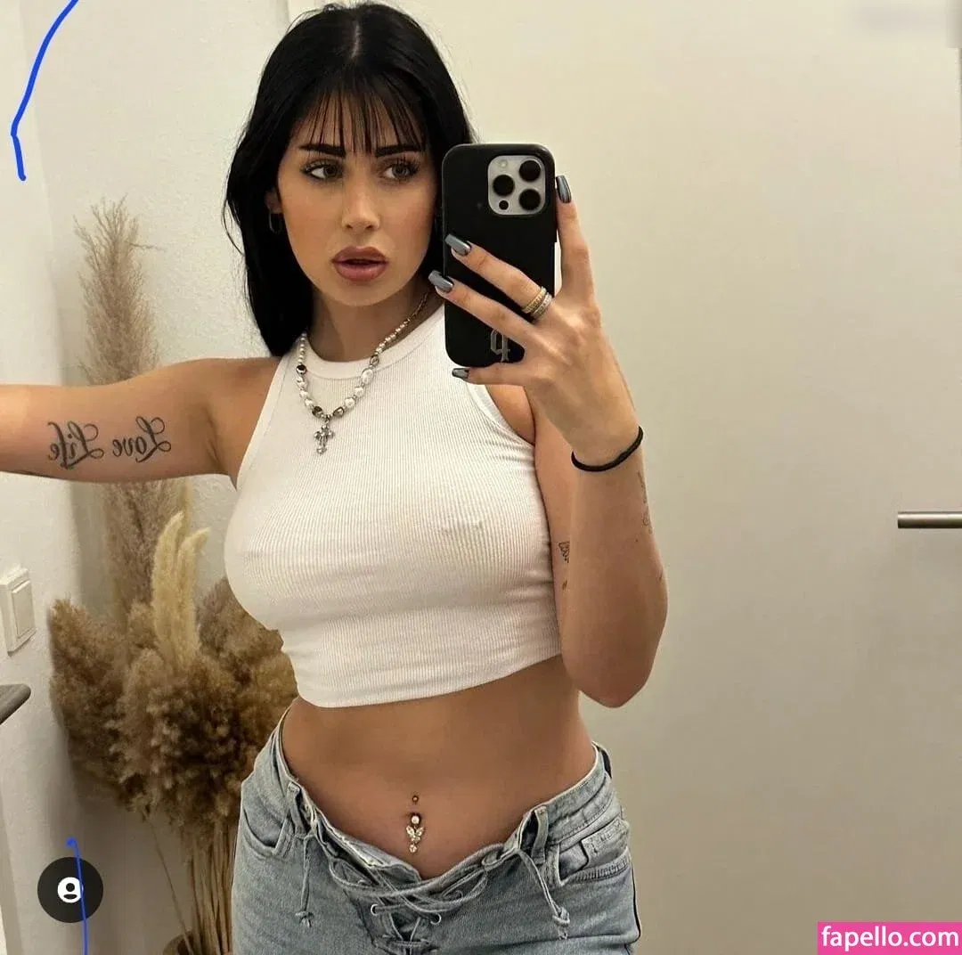 Kathiyessir Onlyfans Photo Gallery 