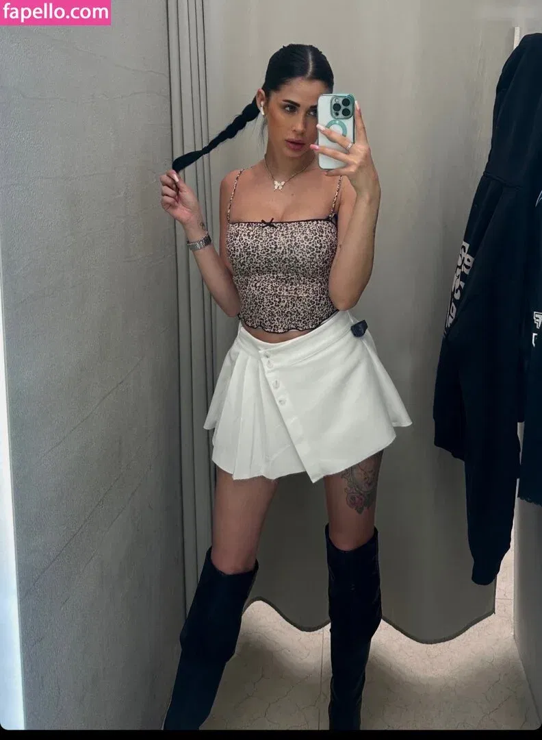 Kathiyessir Onlyfans Photo Gallery 