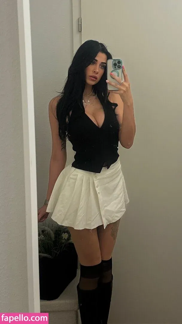 Kathiyessir Onlyfans Photo Gallery 