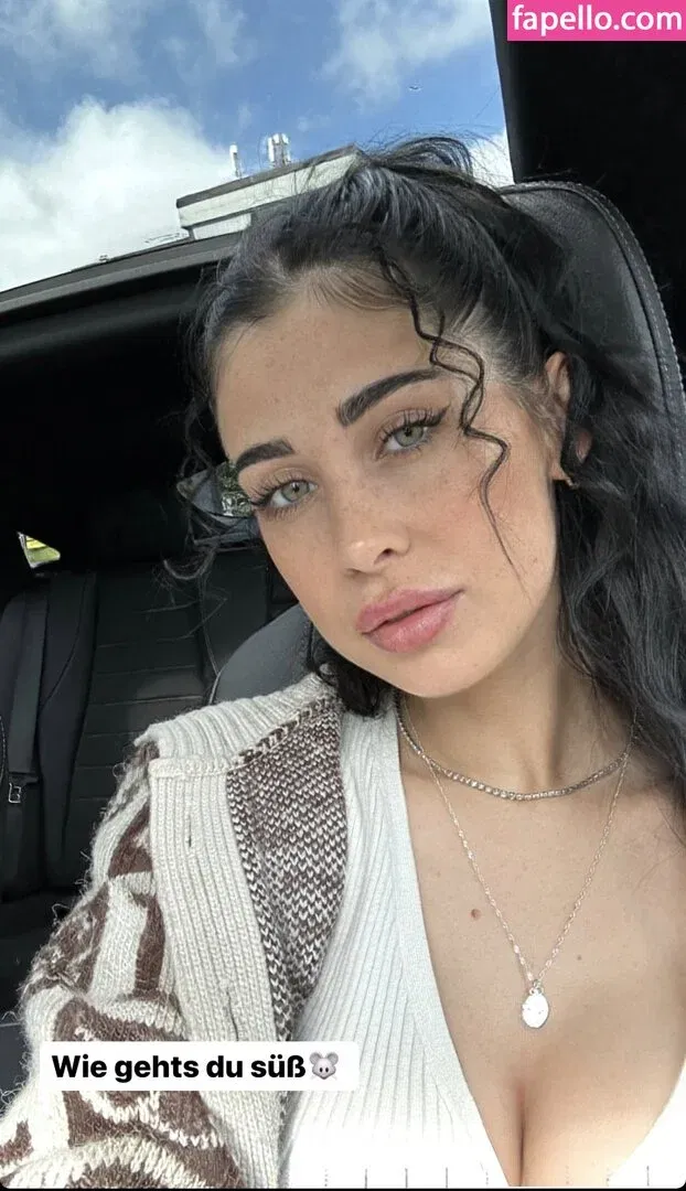 Kathiyessir Onlyfans Photo Gallery 