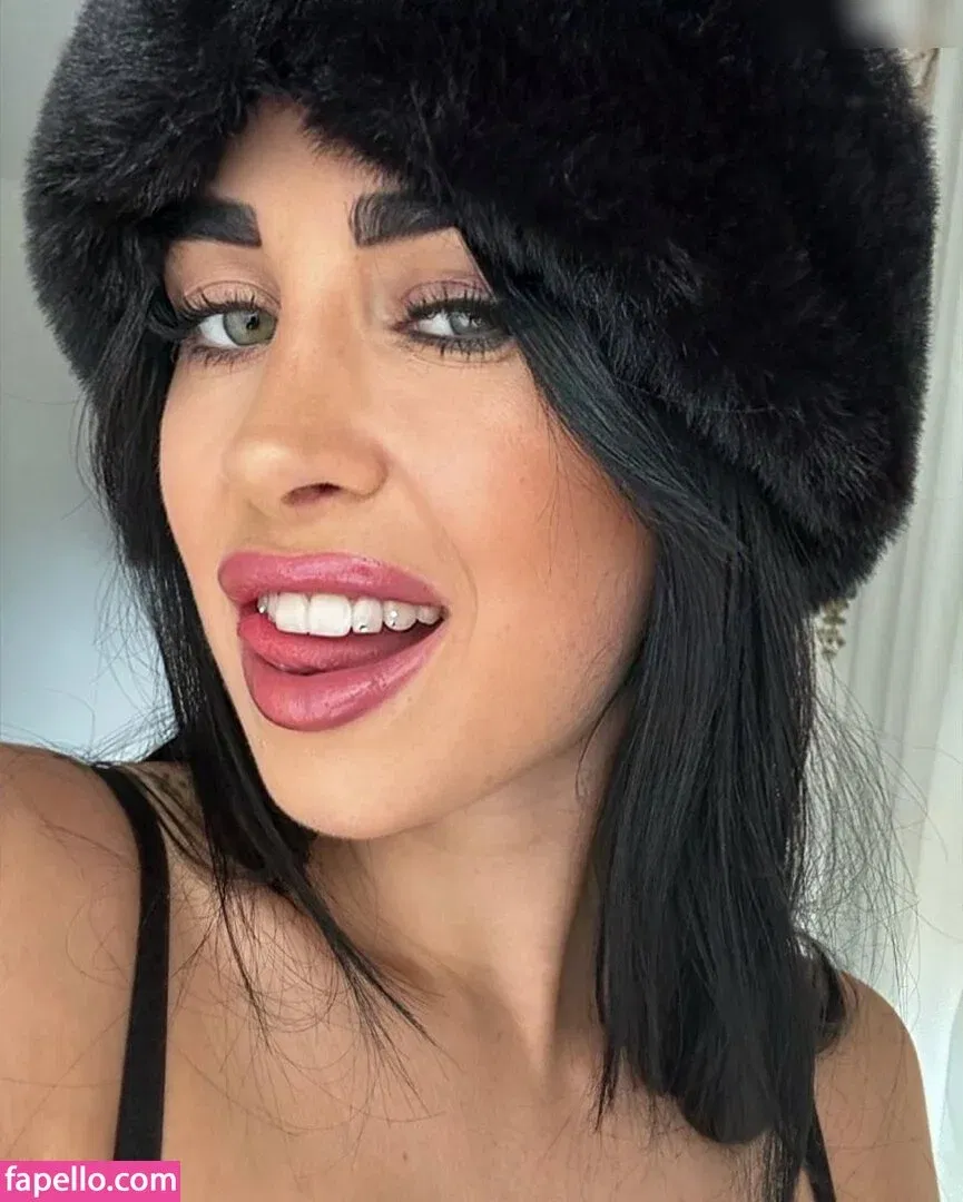 Kathiyessir Onlyfans Photo Gallery 