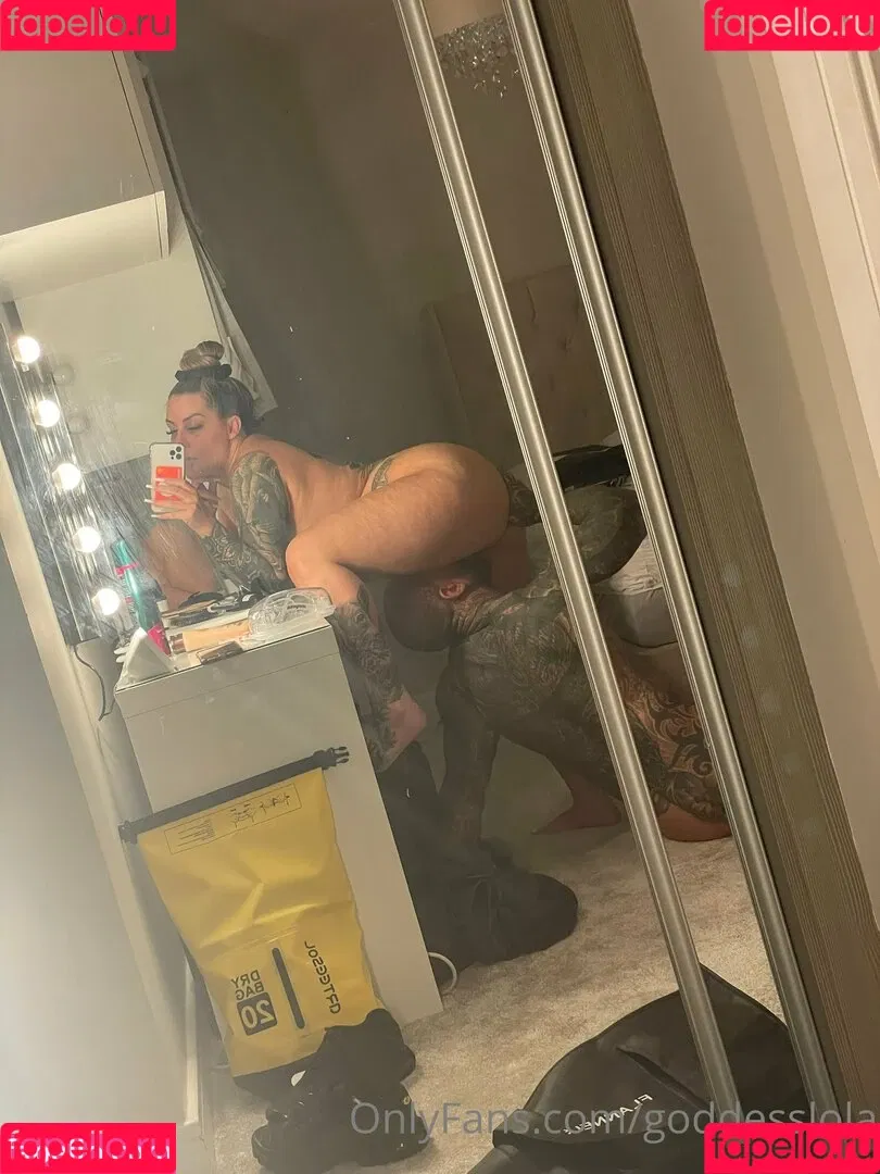 Themeanqueen Onlyfans Photo Gallery 