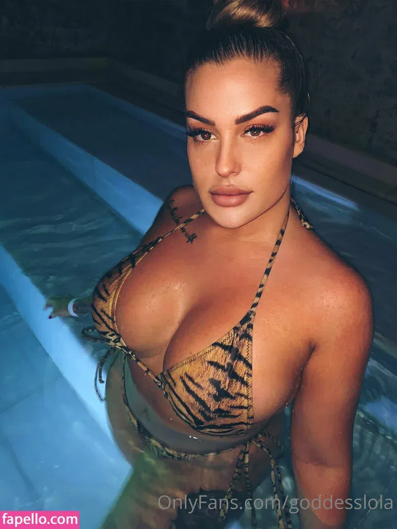 Themeanqueen Onlyfans Photo Gallery 