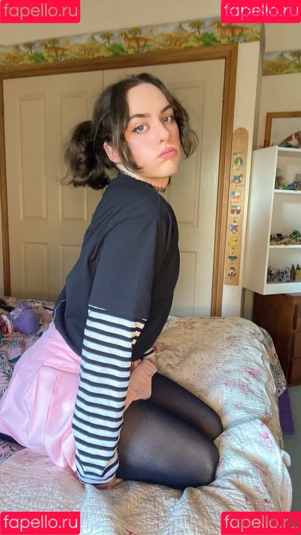 xwhitewrenx Onlyfans Photo Gallery 