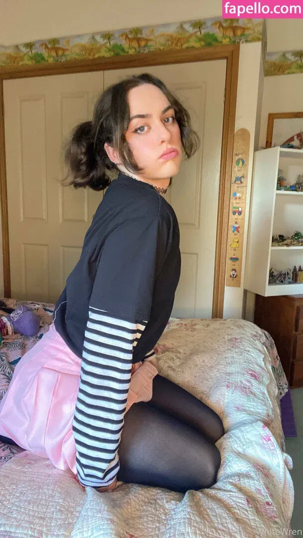 xwhitewrenx Onlyfans Photo Gallery 