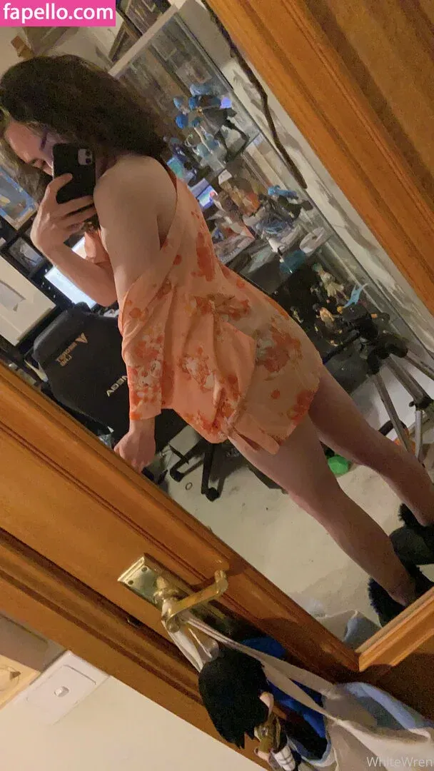 xwhitewrenx Onlyfans Photo Gallery 