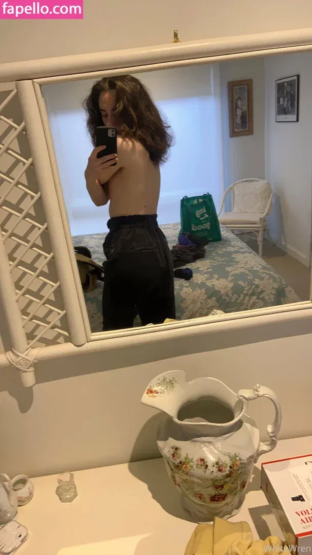 xwhitewrenx Onlyfans Photo Gallery 