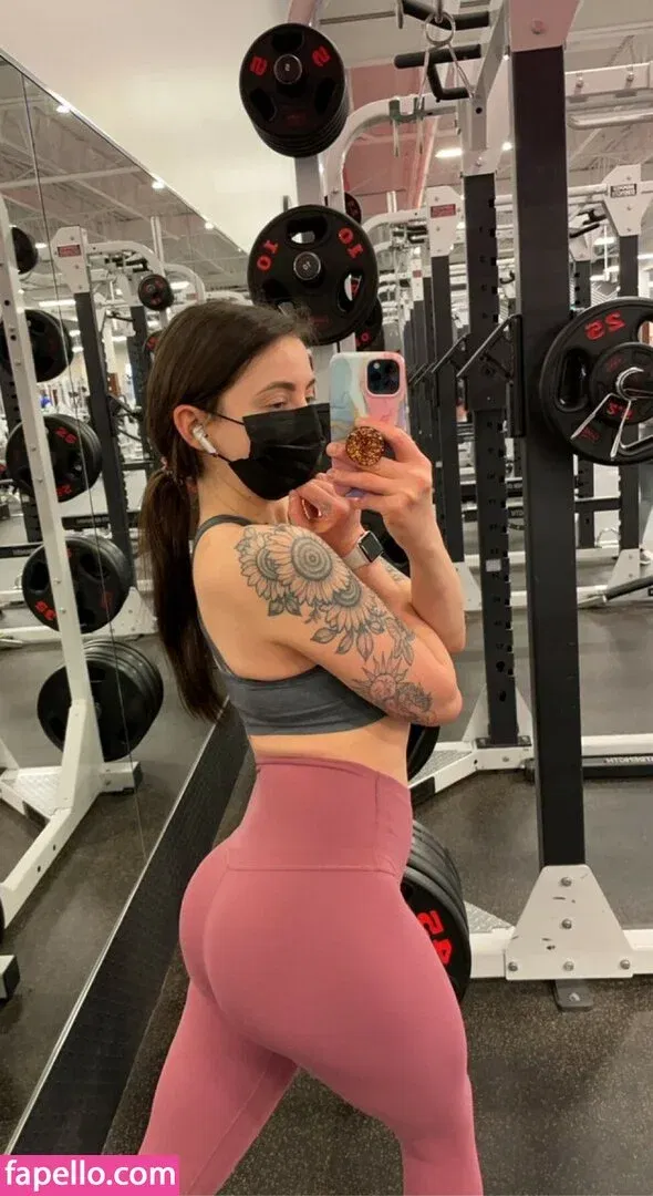 lilravebby Onlyfans Photo Gallery 