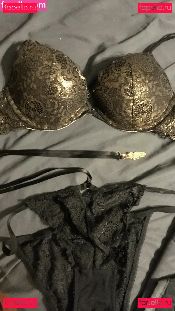 Vixence Onlyfans Photo Gallery 