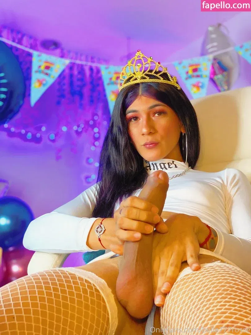 bella777rosse Onlyfans Photo Gallery 