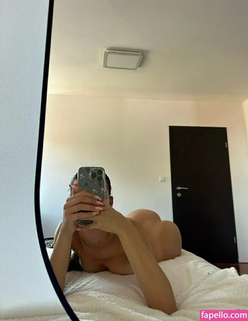 Diva Bhady Onlyfans Photo Gallery 