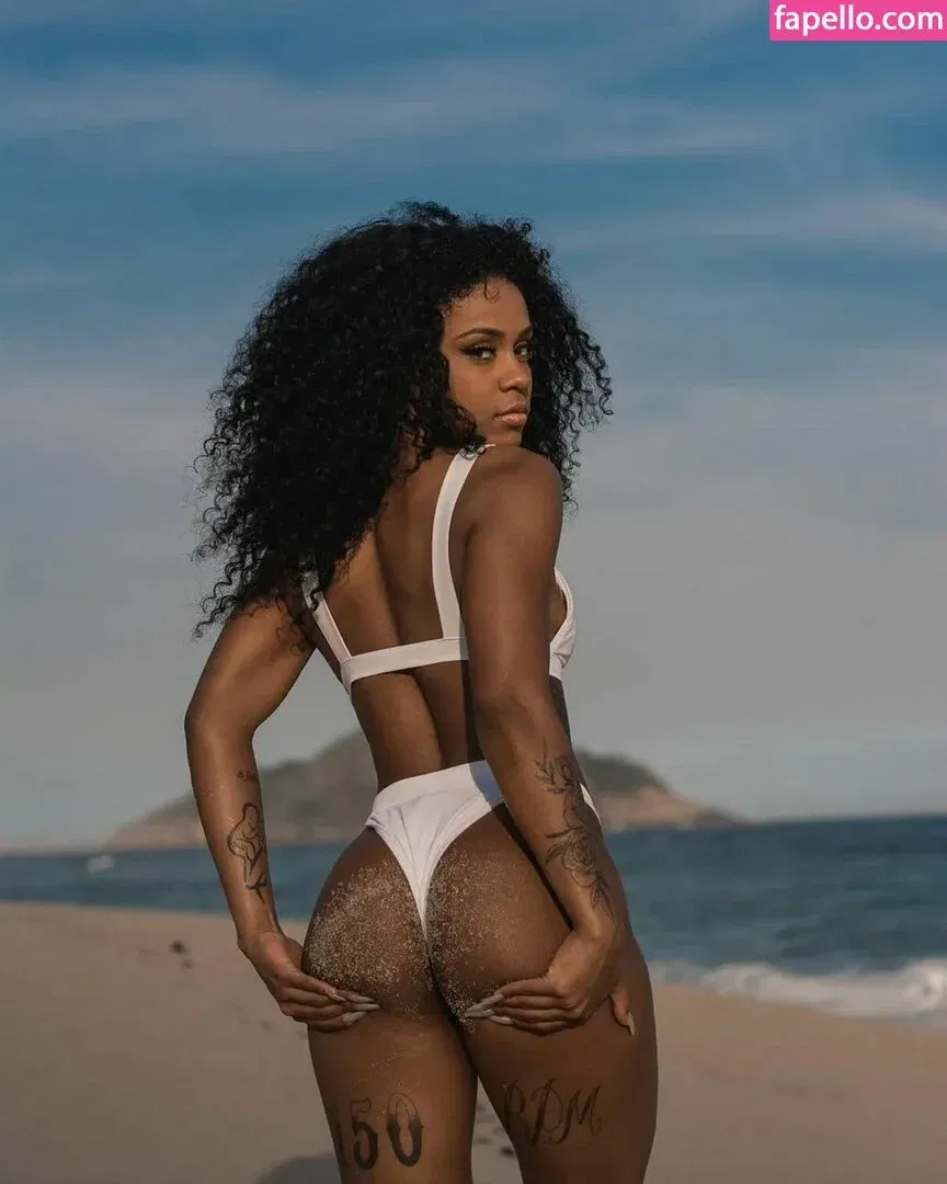 MC Rebecca Onlyfans Photo Gallery 