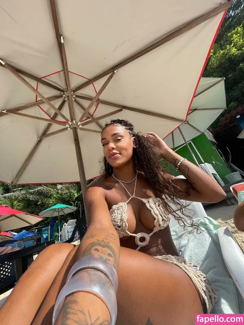 MC Rebecca Onlyfans Photo Gallery 