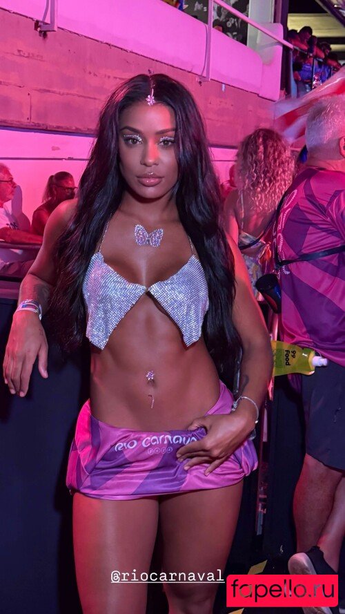 MC Rebecca Nude Onlyfans Photo 25