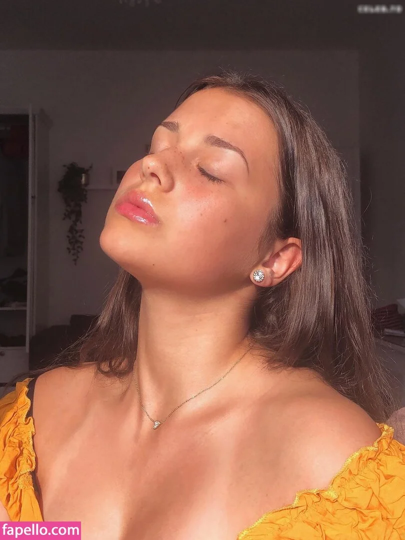 Anna Pinna Onlyfans Photo Gallery 