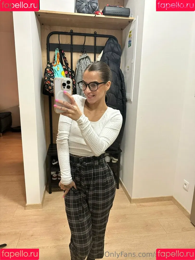 sweetemm Onlyfans Photo Gallery 