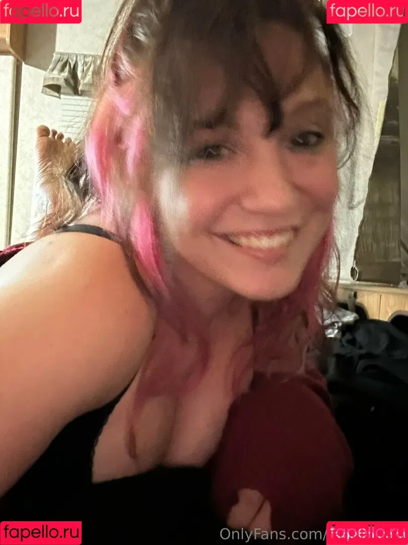 zoeybenzz Onlyfans Photo Gallery 