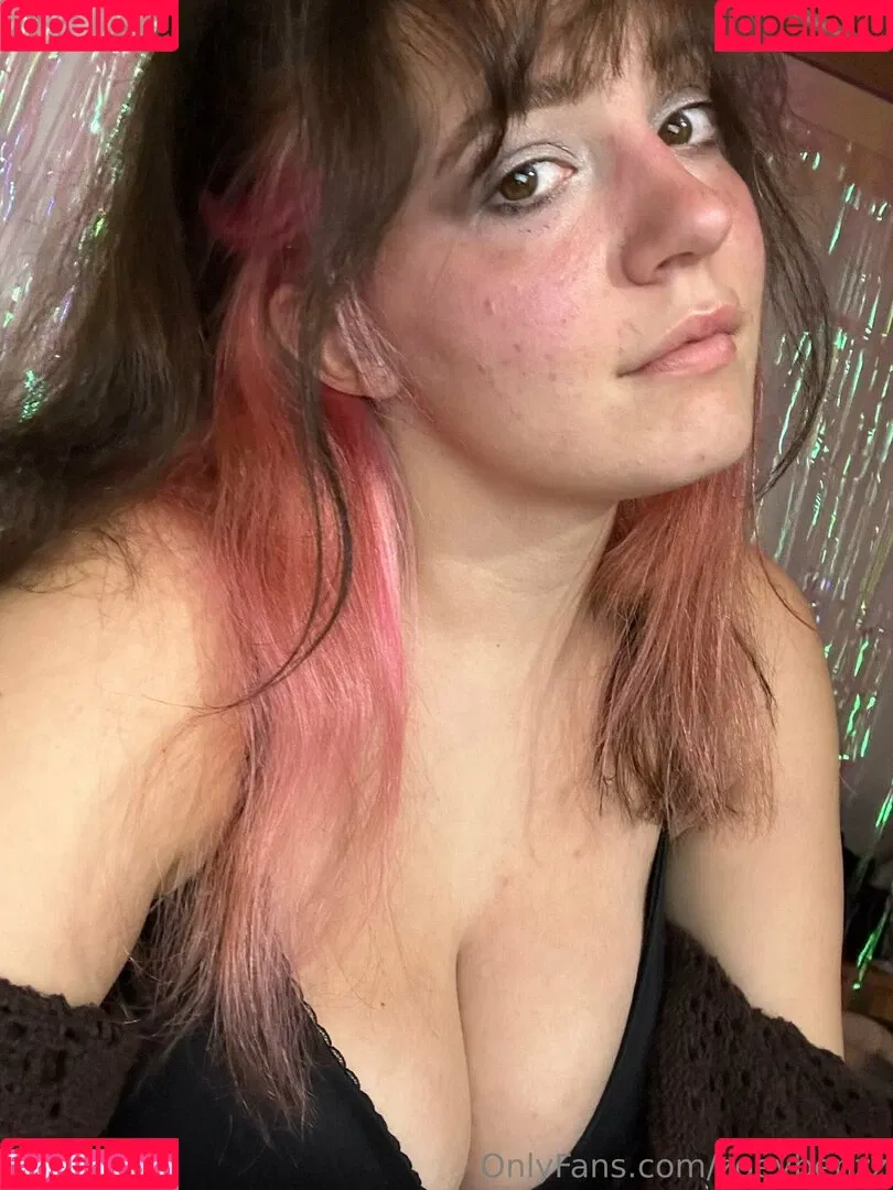 zoeybenzz Onlyfans Photo Gallery 