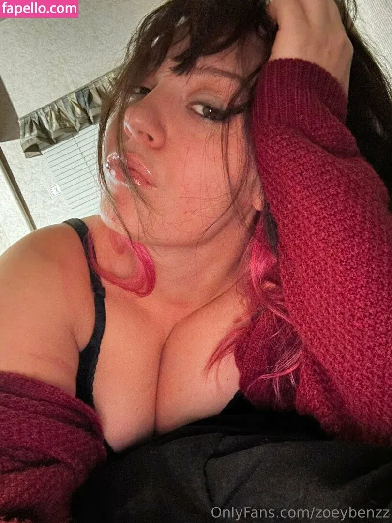 zoeybenzz Onlyfans Photo Gallery 