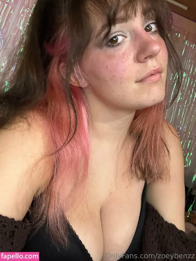 zoeybenzz Onlyfans Photo Gallery 