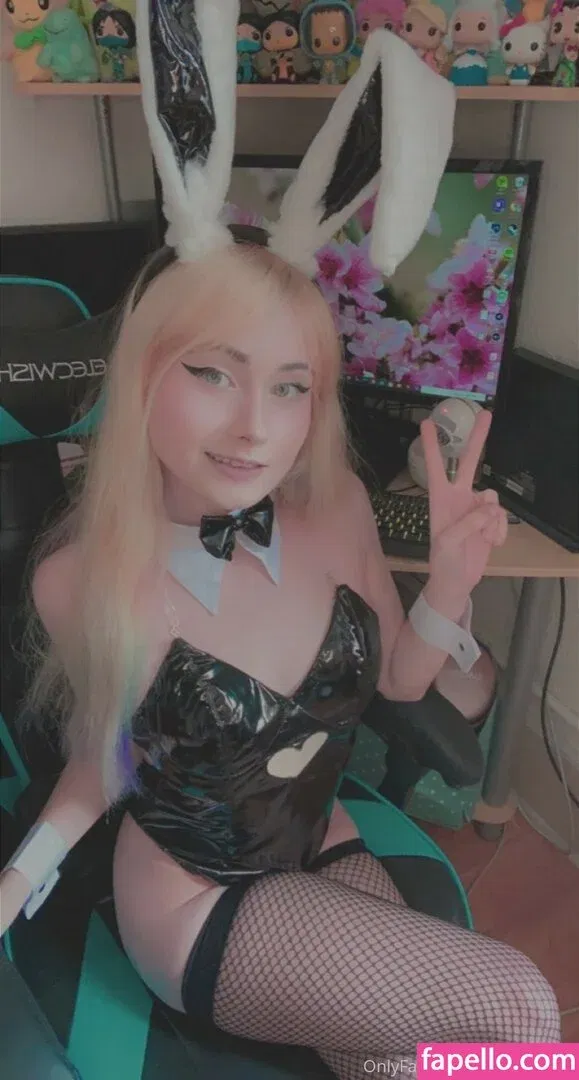 AboveStupid Onlyfans Photo Gallery 