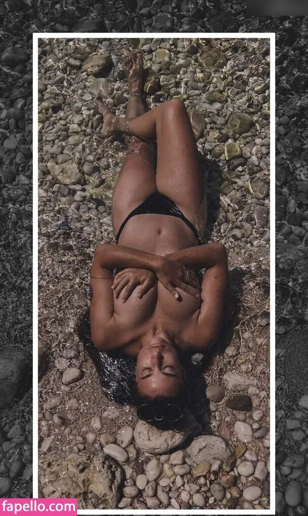 Julia Sophie Onlyfans Photo Gallery 