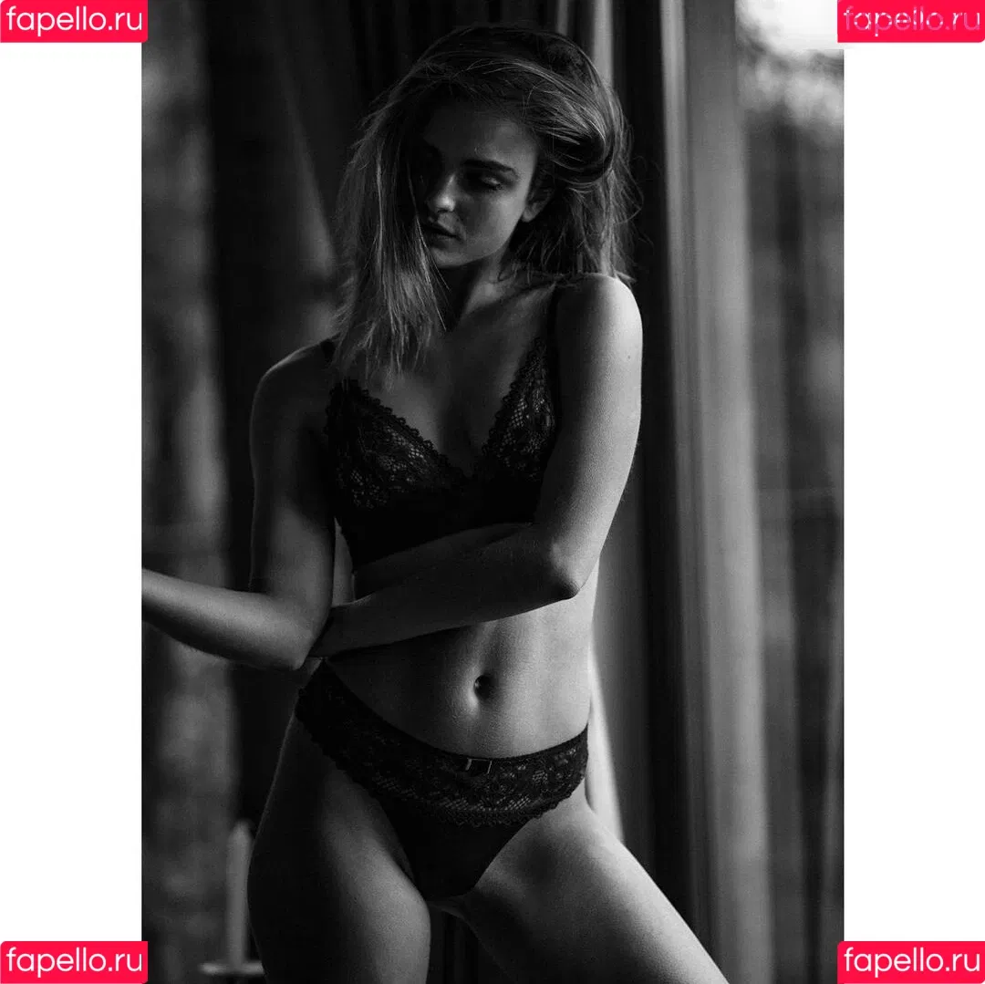 Kim Hirzel Onlyfans Photo Gallery 