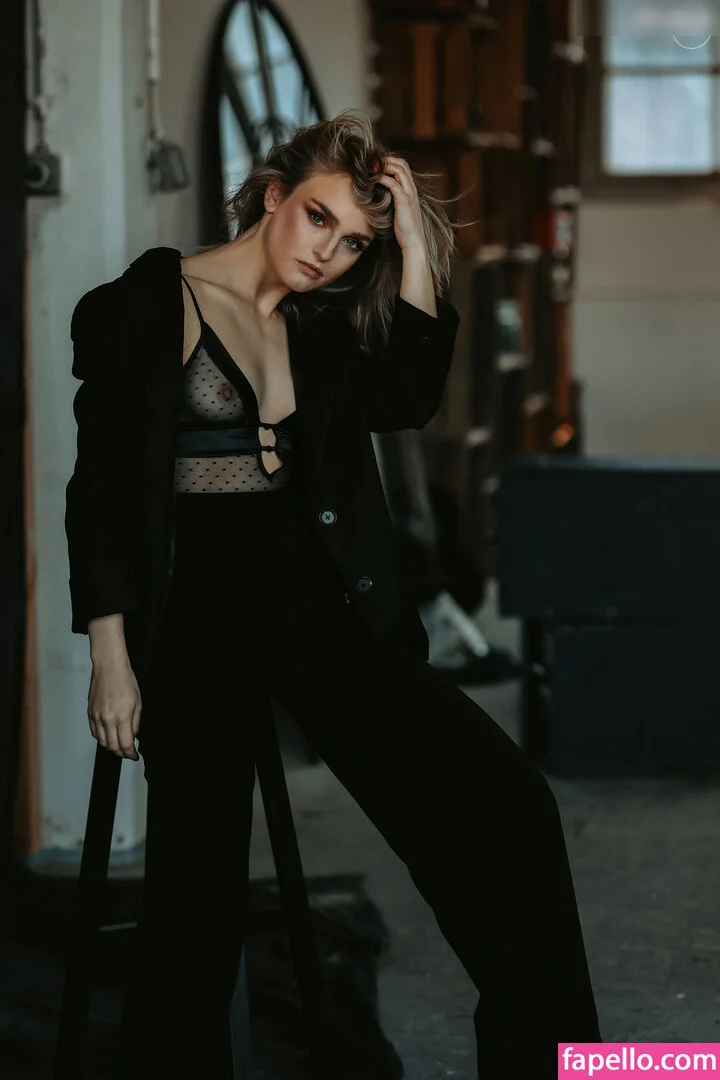 Kim Hirzel Onlyfans Photo Gallery 