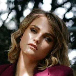 Kim Hirzel Onlyfans Photo Gallery 