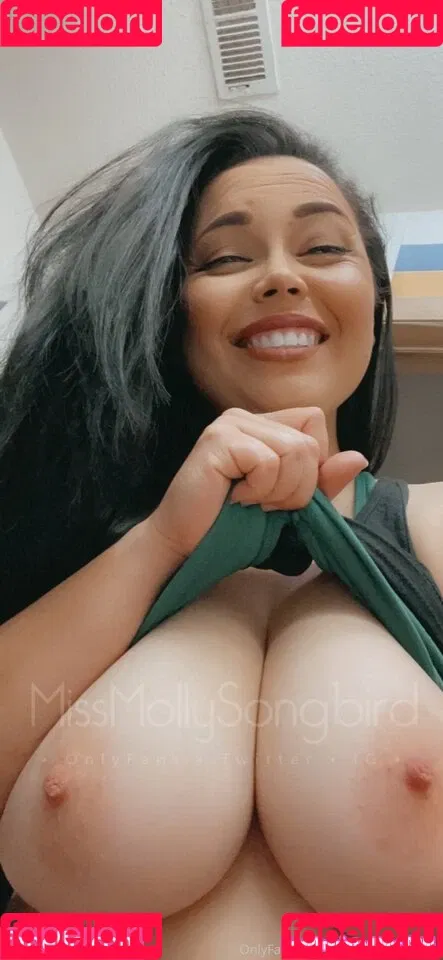 Molly Songbird Onlyfans Photo Gallery 